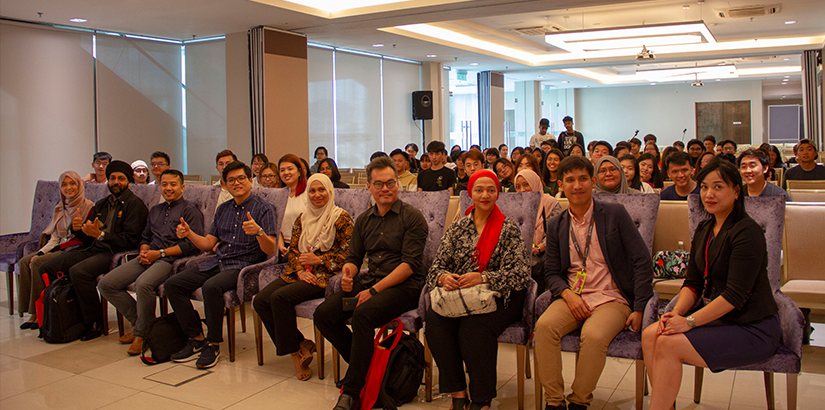 A group photo of the guests, speakers and participants at the launch and the professional lecture series.