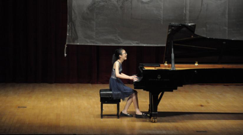A world-class pianist in the making, UCSI scholar Maxy Chan has won Gold Awards for the Asia Music Competition 2014 in Korea and Asia Piano Competition 2013 in Taiwan.
