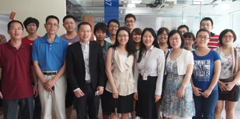 Dean of FoBIS, Associate Professor Dr Toh Kian Kok together with lecturers and students from the Shandong Institute of Commerce and Technology (SICT) during the Staff Development Training.