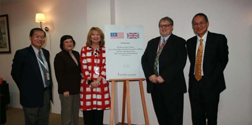 Dr Robert Bong, Professor Emeritus Dr Lim Koon Ong, Professor Dr Lee Chai Buan together with Professor Peter Fidler and Ms Judith Green from The University of Sunderland