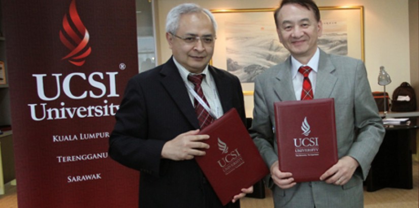 SEALING THE DEAL (From left to right): UCSI Vice-Chancellor and President Senior Professor Dato’ Dr Khalid Yusoff and CYCU President Samuel K. C. Chang posing for the camera during the UCSI-CYCU MoU signing and exchange ceremony.