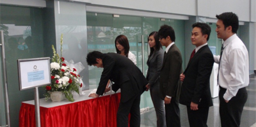 The Alumni Network Committee shows up to sign the book of condolences