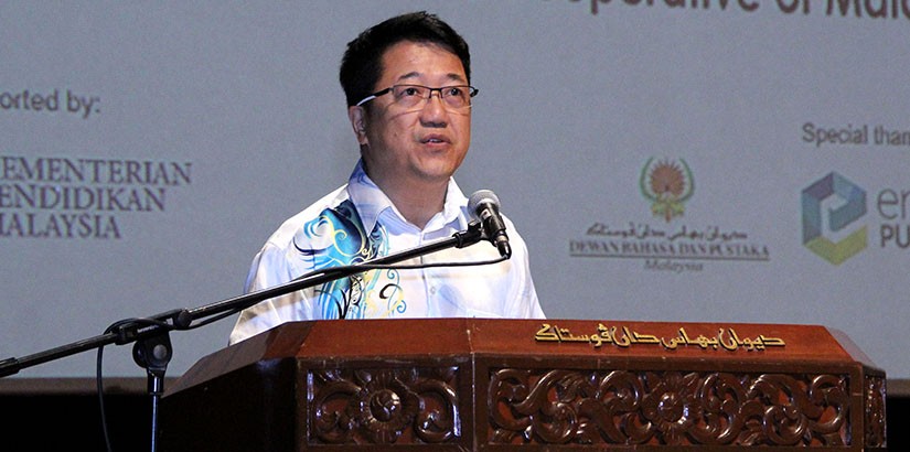 Dato’ Peter Ng giving a speech at the ceremony.