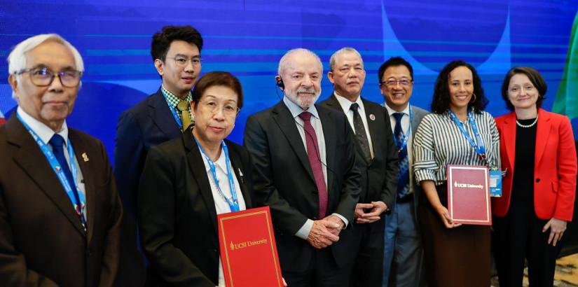From left: UCSI International Institute of Science Diplomacy and Innovation director Distinguished Prof Tan Sri Dr Zakri Abdul Hamid; UCSI chancellor YAM Tunku Zain Al-‘Abidin ibni Tuanku Muhriz; UCSI deputy vice-chancellor (Research and Postgraduate Stud