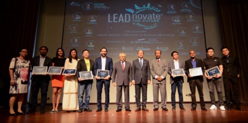 (fifth from right) UCSI University Trust Chairman Dato' (Dr) Haji Karim Bin Haji Abdullah Omar, Malaysia Minister of Science, Technology and Innovation Yang Berhormat Datuk Seri Panglima Madius bin Tangau, and UCSI University Vice-Chancellor and President