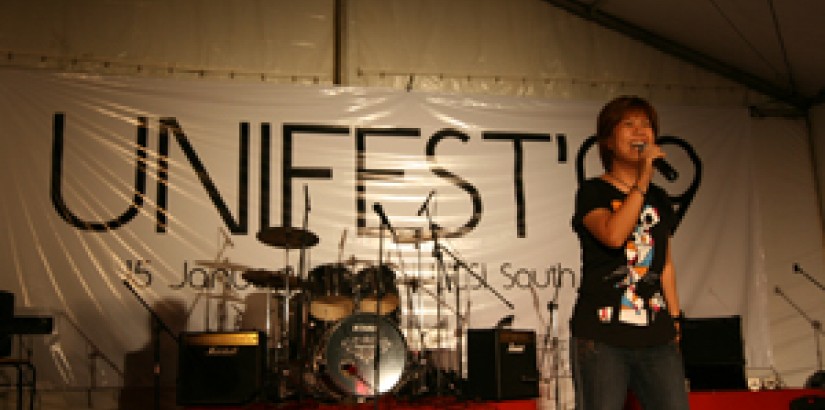 Juwita Suwito belting out a song to the delight of the crowd