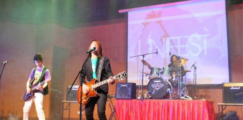 An Honest Mistake entertains the crowd