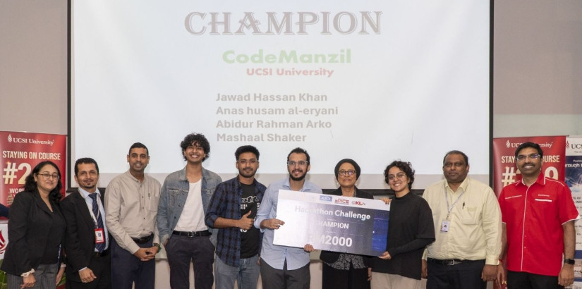Champion: Team CodeManzil received their RM2,000 cash prize