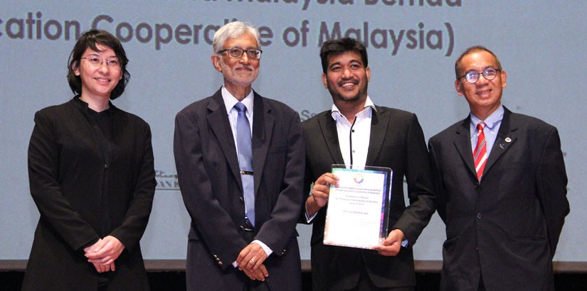 Assistant Professor Dr Vighnarajah Selvarajah, Faculty of Social Sciences and Liberal Arts - Finalist Certificate for National Outstanding Educator Award 2019.