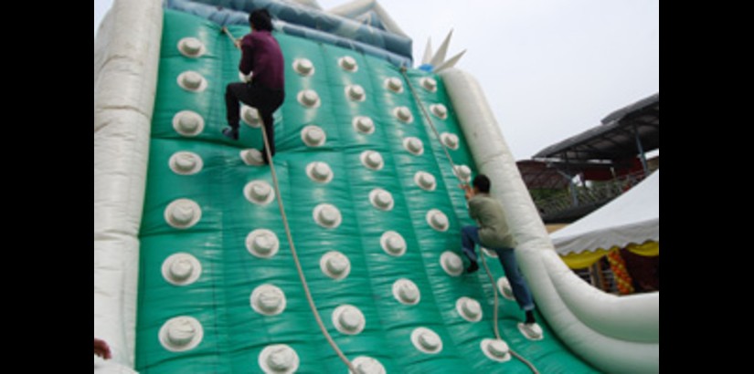 Scaling the inflatable mountain