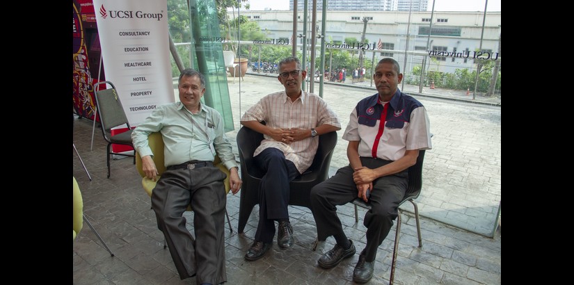 (left to right) UCSI Group Security Manager Harry Lau, Department of Crime Prevention and Community Safety (JPJKK), IPK KL Superintendent Roslan Zainuddin and UCSI Group Legal Advisor Abu Bakar Jalaluddin.