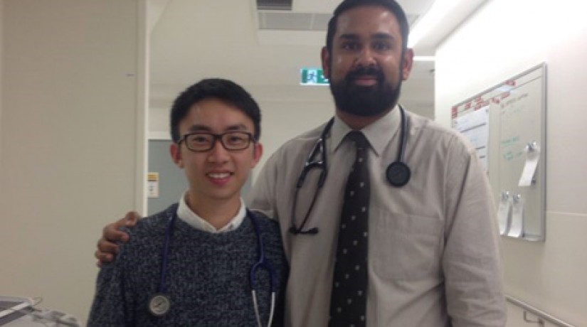 Zhen Theng (left) with his supervisor, Dr Sunit