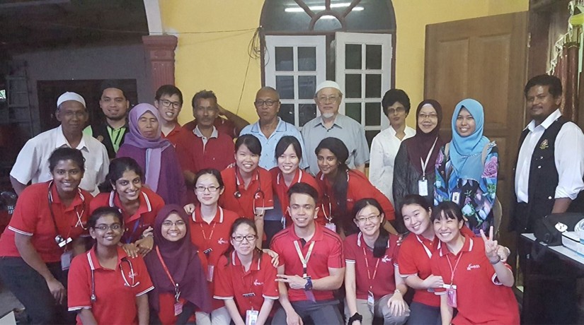 After wrapping up their research, the year-four students conducted health screenings, a health talk and counselling for the villagers of Kampung Tanah Lot.