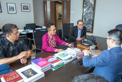 UCSI University and CREST Collaboration UCSI University and CREST Collaboration