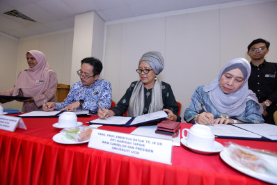 UCSI signs MoU with INTAN UCSI signs MoU with INTAN