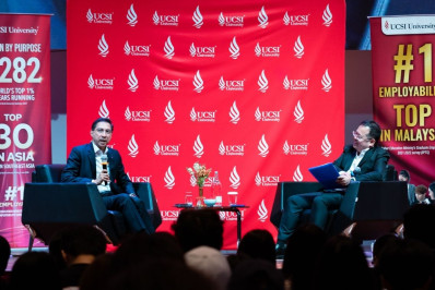 Faculty CEO Series: A Leadership Conversation with Bursa Malaysia CEO Dato’ Fad’l Mohamed Faculty CEO Series: A Leadership Conversation with Bursa Malaysia CEO Dato’ Fad’l Mohamed