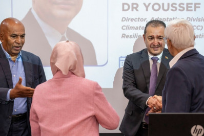 Bridging Science and Policy: A Global Conversation on Climate Diplomacy Bridging Science and Policy: A Global Conversation on Climate Diplomacy