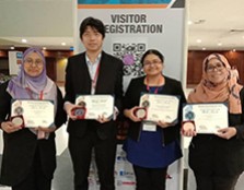 Assistant Professor Dr Quek Shio Gai and his team at the Malaysia Technology Expo (MTE) 2020.