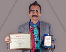 Dr Ahamed Khan Awarded the Outstanding Volunteer Award 2018 by IEEE RAS Malaysia Chapter