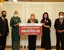 UCSI’s Raises About RM100,000 For Flood Victims In Malaysia