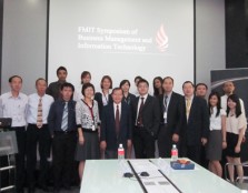 A group photo with the DVC of Academic Affairs and Research, Professor Emeritus Dr Lim Koon Ong together with the symposium participants.