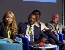  Nurul Ashiqin (far left) moderating during a session at the World Communication Forum 2015. Colin Byrne (far right), the press aid for UK’s past prime ministers was among the speakers. (photo credit: World Communication Forum, Davos)