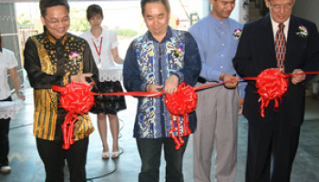 From left: UCSI University’s Deputy Vice Chancellor, Associate Professor Chin Peng Kit, Pastor Stephen Chan, Vice President of Student Affairs, Assoc. Prof. Dr. Lachman Tarachand and Vice President of Academic affairs, Professor Dr. Kwan Teck Kim launchin