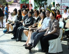  RAPT ATTENTION: (third from left onwards) Dato' Peter Ng, UCSI University founder; Prof Dr Lee Chai Buan, Deputy Vice Chancellor (International Relations), and Assoc. Prof. Dr. Chan Hor Kuan, dean of the Faculty of Applied Sciences during the opening cer