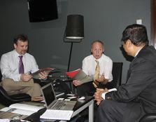  ENGAGING SESSION (From left): NorthumbriaU SCEIS Head of Subject (Electronic Engineering) Dr Richard Binns and Professor of Microwave Imaging Professor David Smith discussing collaborative programmes with FETBE Head of Department (Civil Engineering) Ir A