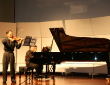  MUSIC FROM THE HEART (From left): Renowned violinist Dr Albert Wang and UCSI University’s head of the School of Music Prof Dr P’ng Tean Hwa performing their much-awaited recital.