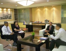 Dr. Ong interviewing Dr. Bong and his team