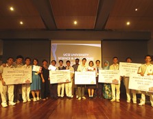  GROUP PORTRAIT: Centre for Pre-U Studies director Ms Mabel Tan (most right) and organising chairperson and head of UCSI¡¯s A-levels department Dr Nalina a/p Thurairajah (most left) posing with the participants of the recent UCSI University Science and Ma