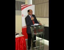  YBhg Dato' Dr Amin Kan, Executive Vice President, Commercial Strategy, speaks during the signing ceremony of a memorandum of understand​ing to launch Edu-Vacati​on Youth Programmes with UCSI Group.