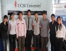 Top scorer for SPM examination,(left to right) Yii Wan Siew, Abby Yong,Cuthberg Ng, Aaron Wong, Ling Jin Hin, Yeo Jia Bin, Carmen Yu and Melissa Lim